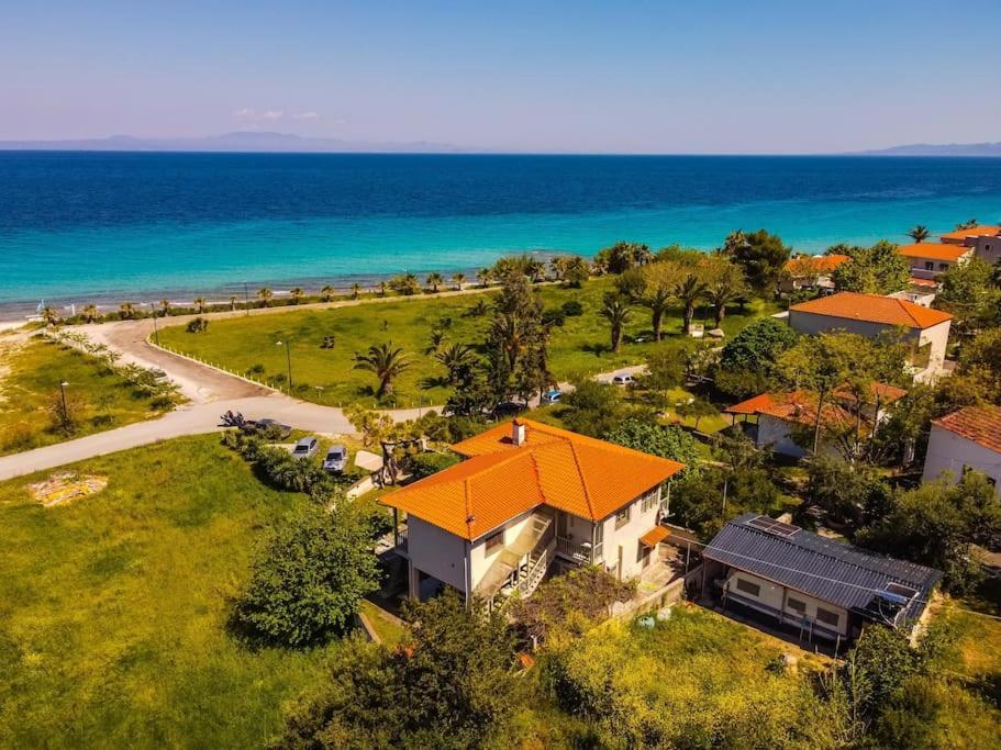 The Bright House By The Sea Villa Afytos Exterior photo